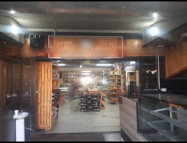 1,400M² BUSINESS FOR SALE IN RUSTENBURG CENTRAL